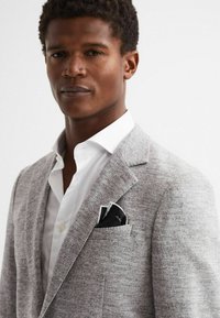 Reiss CEREMONY PLAIN - Džepni rupčić - black