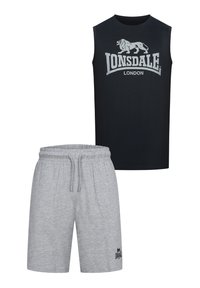 Juodas be rankovių marškinėlis su "LONSDALE LONDON" logotipu ir pilki šortai su raišteliu, ant kurių yra mažas logotipas prie apvado. Pagaminta iš medvilnės mišinio.