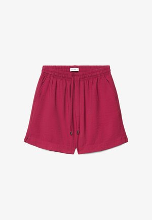 Rote Damen-Shorts mit elastischem Bund, Kordelzug und Seitentaschen, aus leichtem Stoff, flachliegend auf weißem Hintergrund.