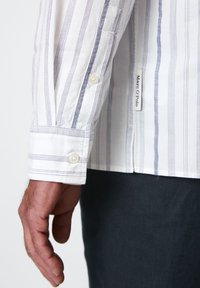 Marc O'Polo LANGARM REGULAR   - Hemd - multi white