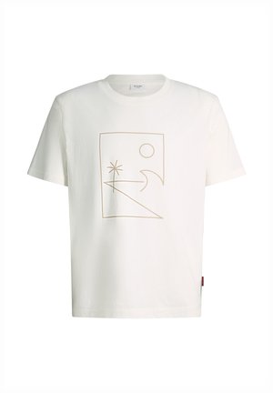 T-shirt blanc à manches courtes avec un dessin linéaire beige simple représentant un palmier, un soleil et une colline courbe à l’intérieur d’un cadre rectangulaire.