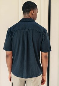 Next SHORT SLEEVE WITH CUBAN COLLAR - REGULAR FIT - Skjorter - navy blue
