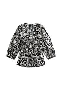Blusa a righe in bianco e nero con maniche lunghe, caratterizzata da motivi geometrici e floreali, elastico in vita e scollatura a barchetta.