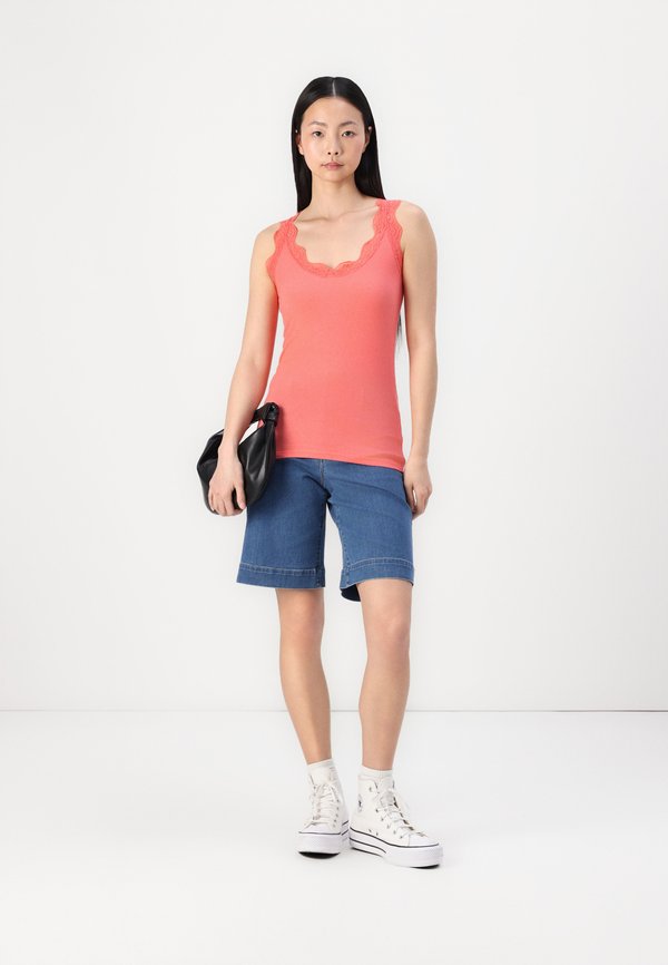 ONLELLIS LIFE - Top - dubarry3