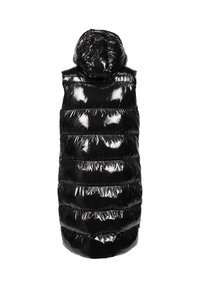 Schwarz glänzende gepolsterte ärmellose lange Weste mit horizontaler Steppung und angeschnitter Kapuze, von hinten auf einem weißen Hintergrund gezeigt.