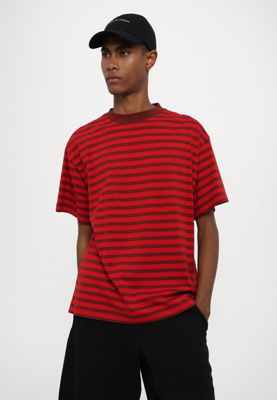 Noon Goons WOBBLE STRIPE UNISEX - Marškinėliai su spaudiniu - red/burgundy
