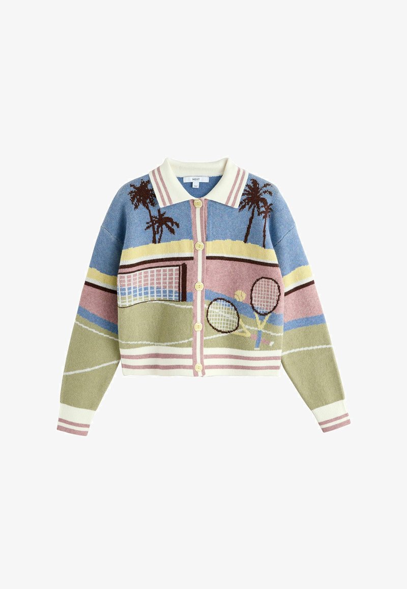 Cardigan boutonné avec motif terrain de tennis, raquettes, balle et palmier en couleurs pastel bleu, rose, vert et jaune.