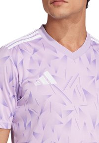 adidas Performance TEAM ICON 25 - T-shirt print - lilaweiss