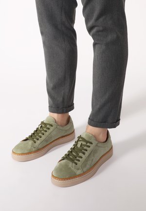 SNEAKER - Trainers - green