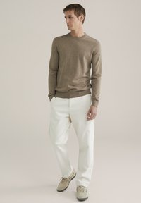 WE Fashion THE EVERYDAY - Jersey de punto - light brown