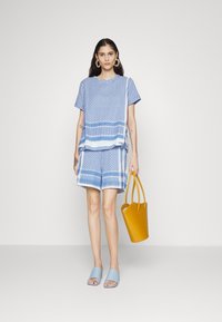 SUMMERY Copenhagen Blusa - whisper white/provence