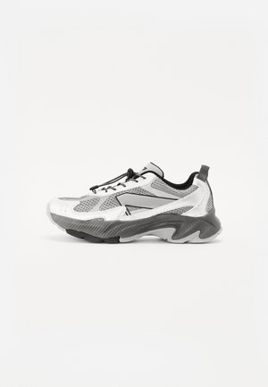 FORMA RUNNER UNISEX - Baskets basses - grey/silver