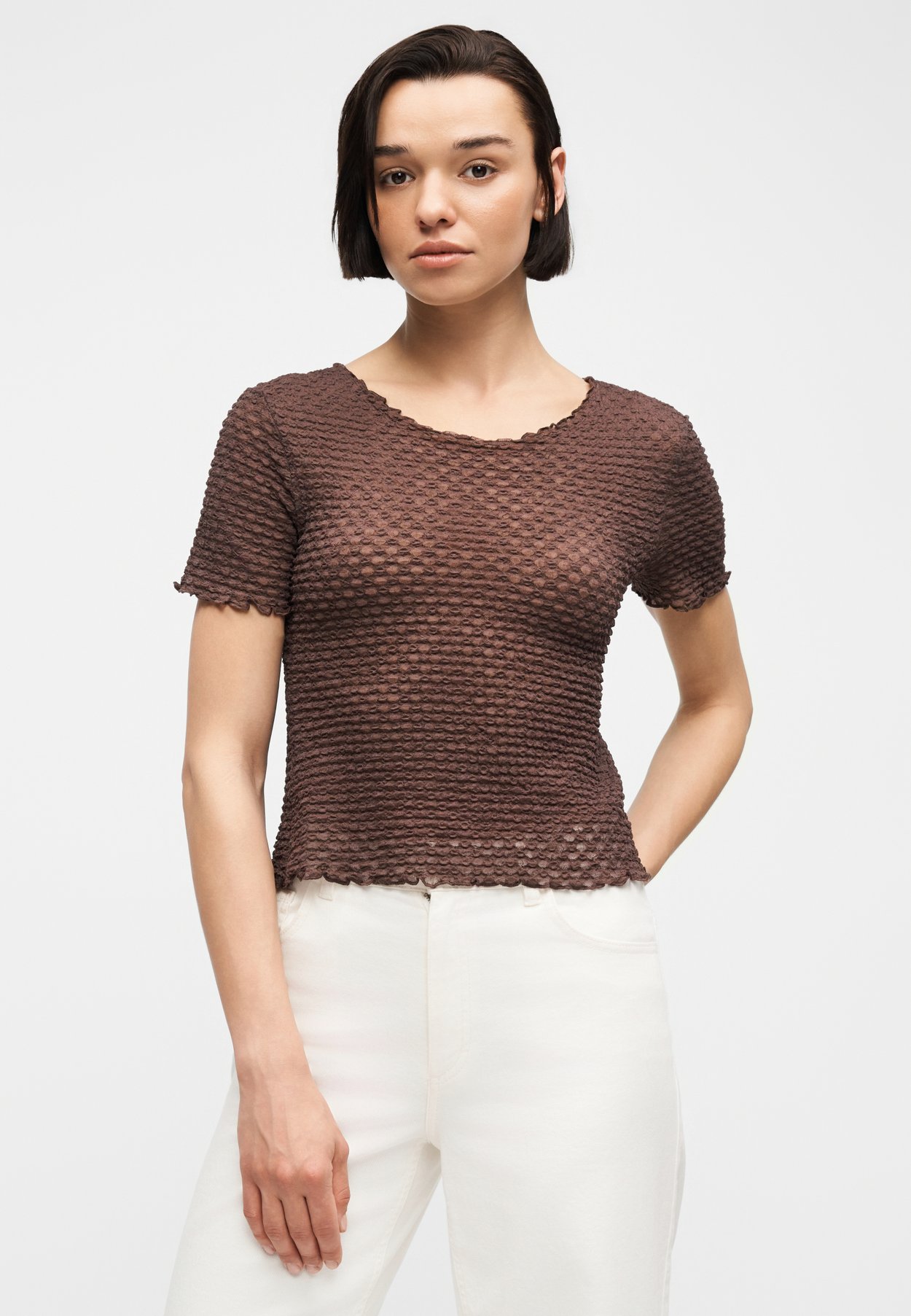 ONLDELILAH O NECK