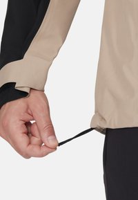 Mammut CRATER HOODED JACKET MEN - Hardshell striukė - savannah-black