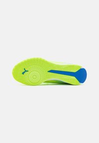 Puma ULTRA 5 MATCH IT MID JR UNISEX - Scarpe da calcio indoor - fizzy apple/white/bluemazing