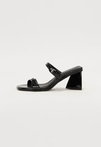 Natikače na petu - black
