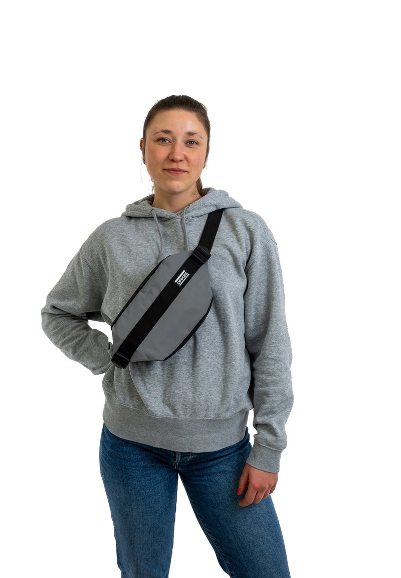 OAK25 CARRY ALL SLING - Övtáska - schwarz