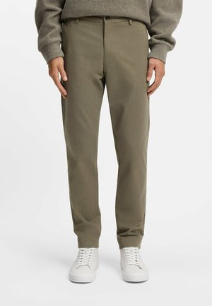 KANE - Chino - open brown five