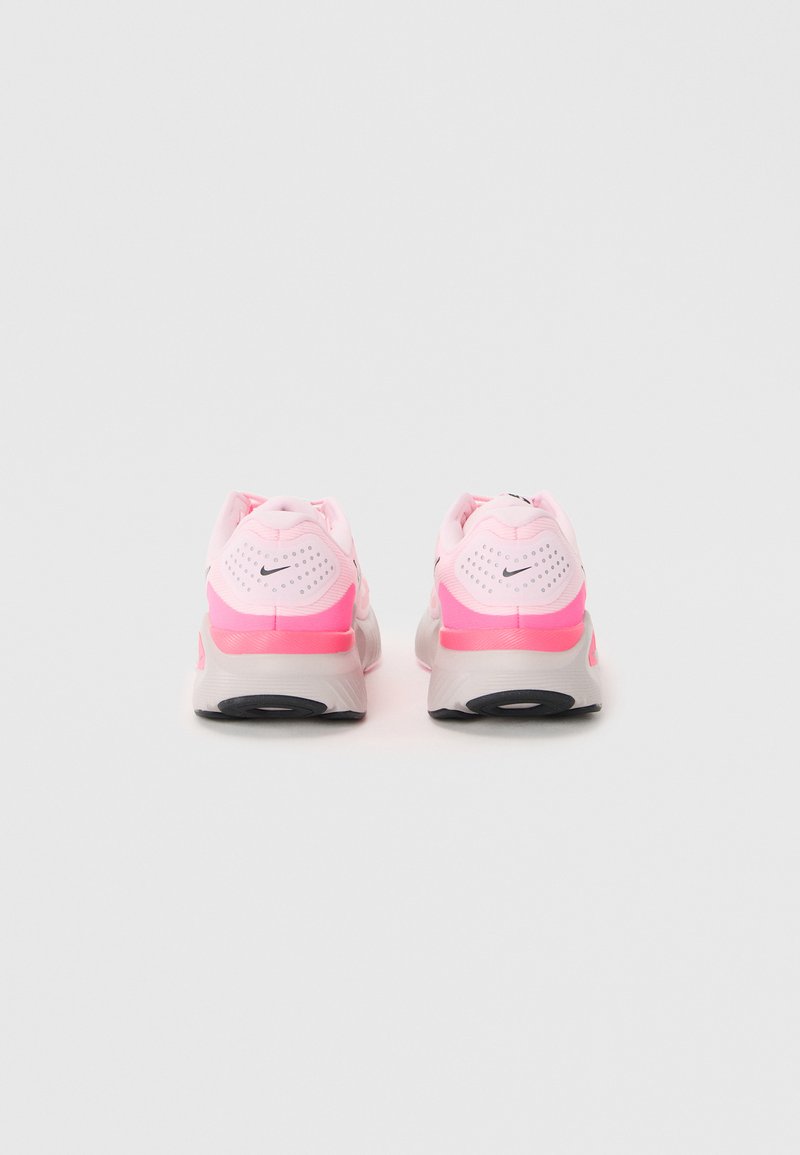 Nike Performance STRUCTURE 26 - Silniční běžecké boty - pink/black/hyper pink/platinum violet