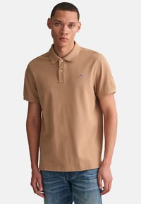 GANT REG SHIELD PLUS SIZE - Poloshirt - warm khaki