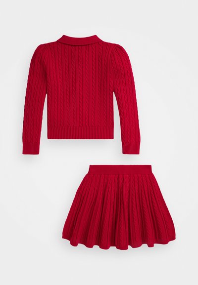 Polo Ralph Lauren COTTON POLO CARDIGAN & SKIRT SET - Klostuotas sijonas - red