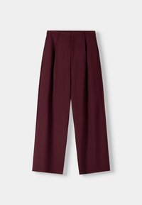 Pantalons larges bordeaux avec un devant plissé, un design ajusté et un tissu lisse. Dispose d'une taille standard et sans poches visibles.