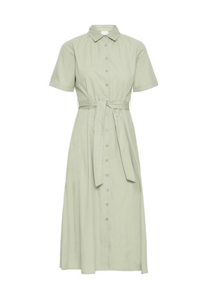 Lysegrøn, kortærmet skjortekjole med krave, knaplukning og taljebælte. Let stof som går til midt på læggen.