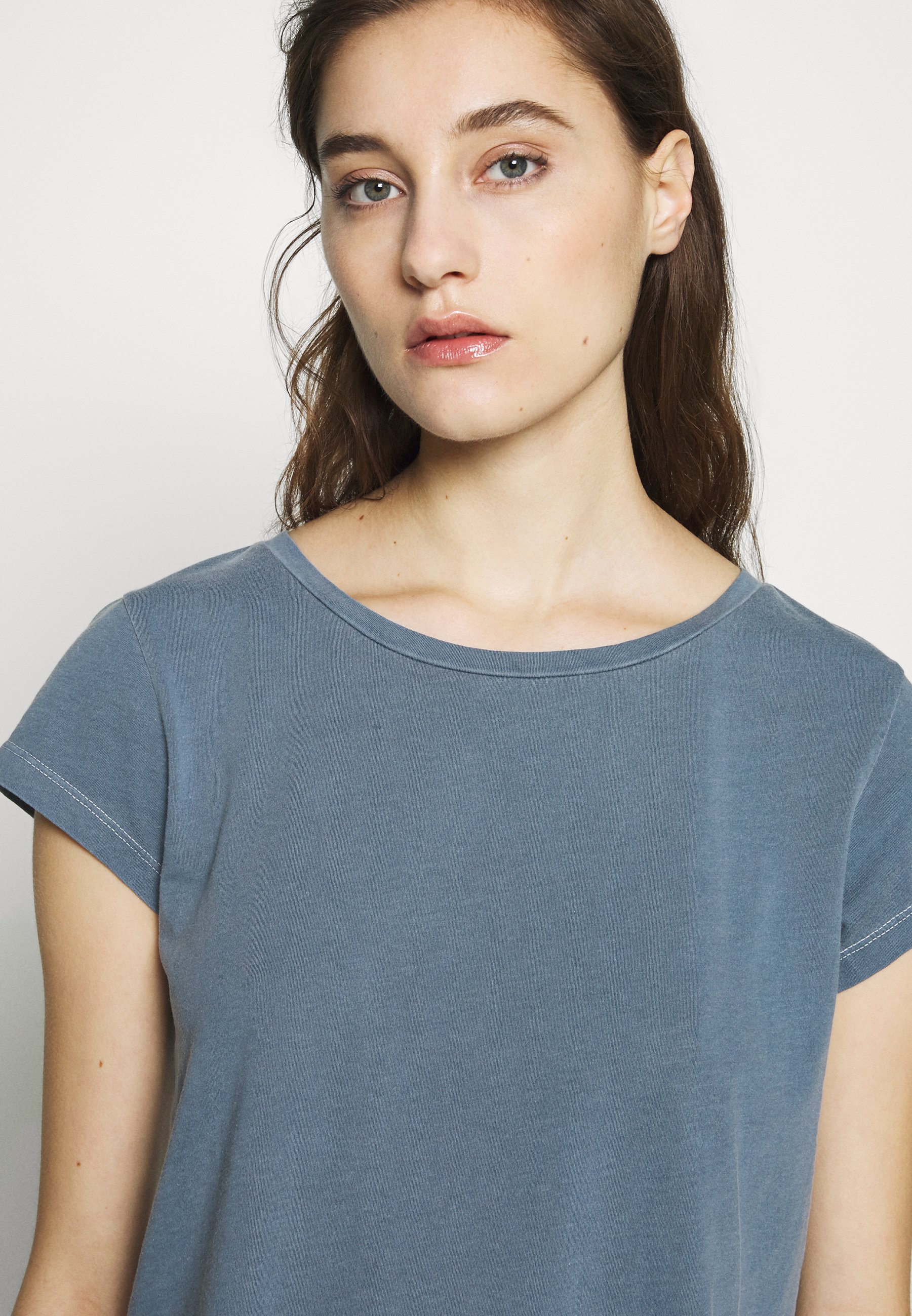Damen LISS - T-Shirt basic Damen LISS - T-Shirt basic