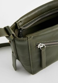 Next Umhängetasche - khaki green