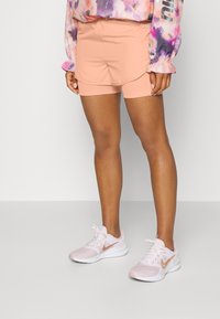 Nike Performance Träningsshorts - orange