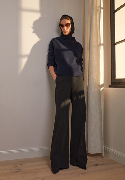 Filippa K MIKA STRIPE - Strickpullover - navy