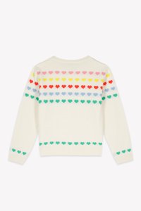 Maglione bianco a maglia con righe di cuori multicolori in rosso, rosa, giallo, blu e verde. Collo a giro e polsini a costine.