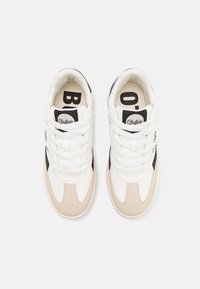 Buffalo Sportcipő - cream/white/black
