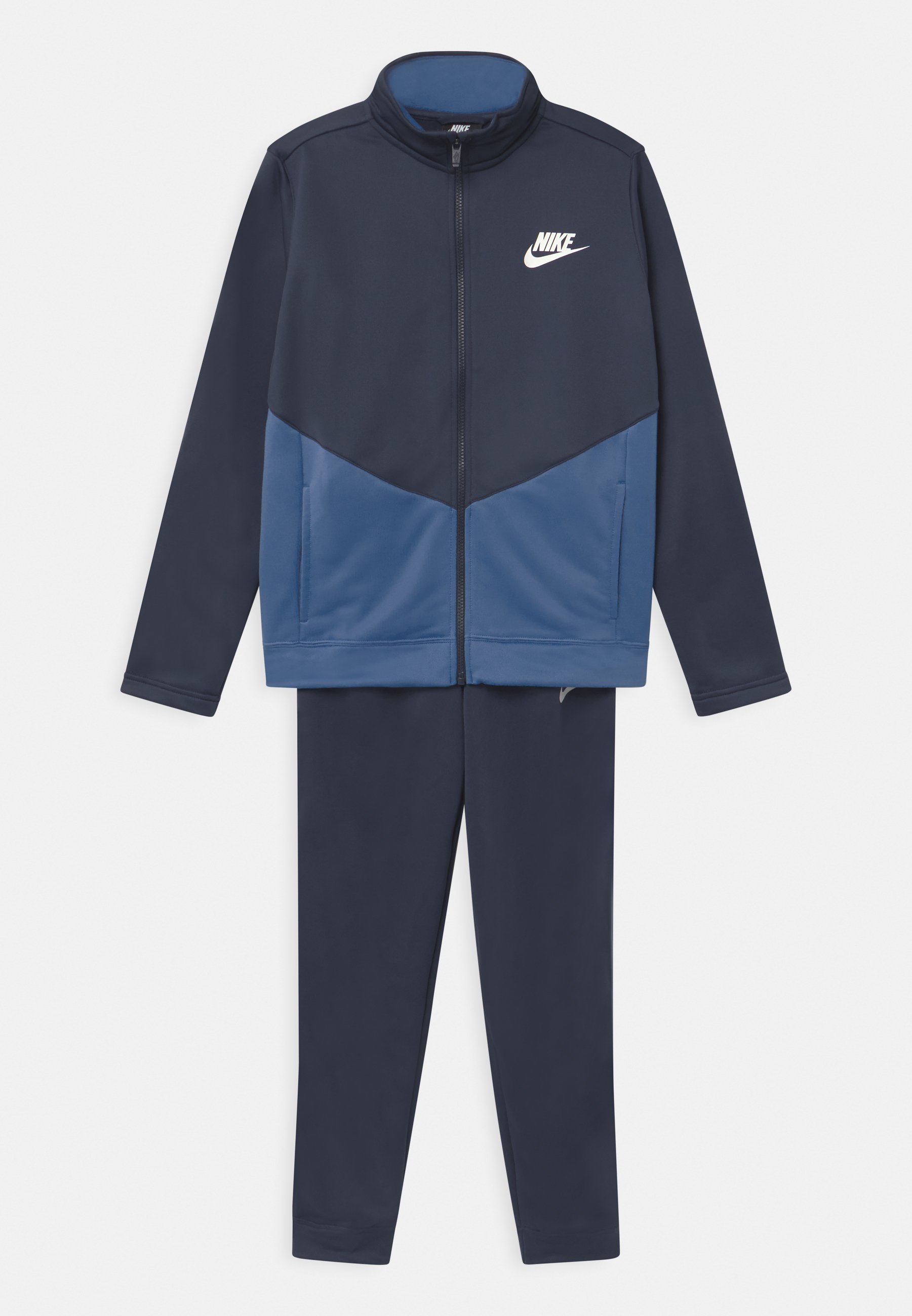 nike core set