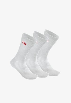 Drei Paare weiße Sportsocken mit roten, gestickten "W"-Logos nahe dem oberen Bündchen, nebeneinander auf weißem Hintergrund angeordnet.
