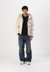 Jack & Jones JJPAYNE PUFFER JACKET - Vinterjakker - moonbeam