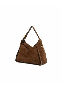 Borsa a spalla in suede marrone con una forma triangolare, dettagli in pelle, una tracolla e finiture in oro. Presenta cuciture visibili.