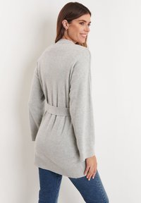 Threadbare THREADBARE THBCHAMOMILE - Strickjacke - grau