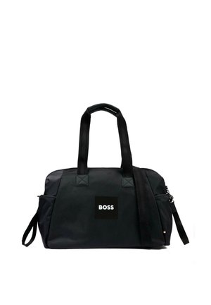 Sac de voyage BOSS noir avec deux poignées, une bandoulière amovible et des poches latérales, conçu pour les voyages ou la salle de sport.
