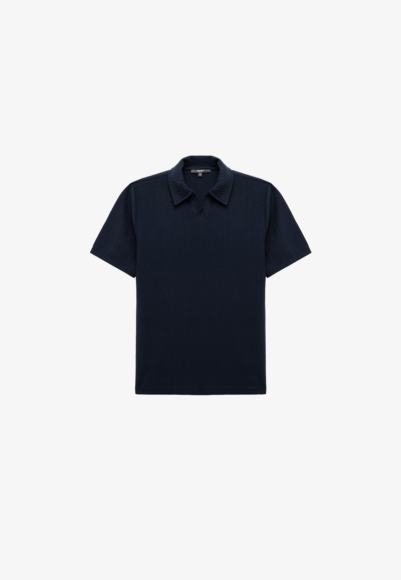 Polo shirt a maniche corte blu navy con una texture a coste e colletto. Presenta una patta con tre bottoni e un orlo dritto.