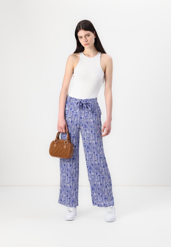 ONLNOVA LIFE PALAZZO PANT - Trousers3