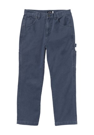 Pantalones cargo azul oscuro de denim, con múltiples bolsillos, diseño de pierna recta y detalles de costura sutiles.