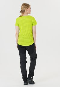 Whistler SKYLON - T-shirt till träning - 3194 tender shoots