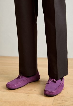 Pier One by Zalando LEATHER - Mokassiinid - lilac