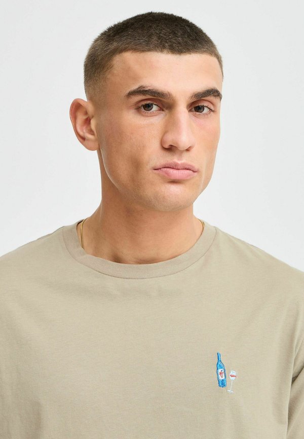 SDOWENS - Basic T-shirt - laurel oak3