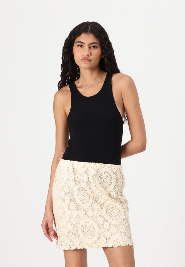 PCLAMBISKIRT - Mini skirt - egret4