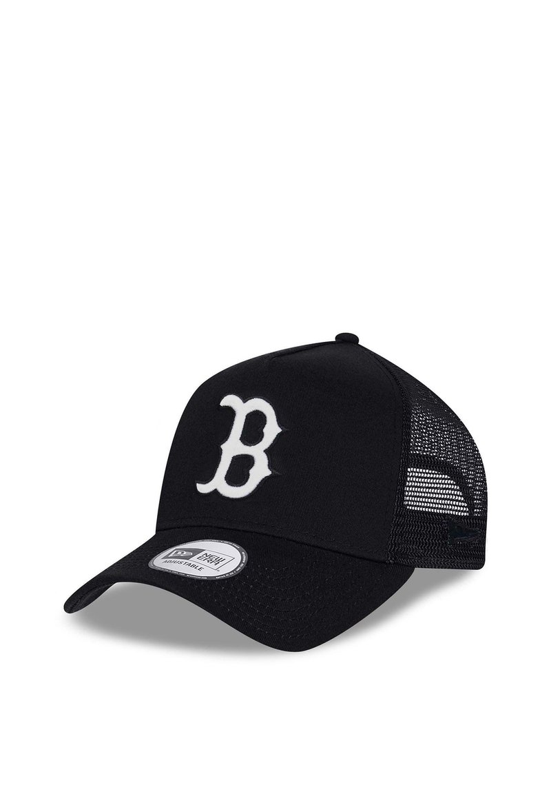 Black cap featuring a mesh back, curved visor, and a white "B" logo on the front. Includes an adjustable snapback closure.