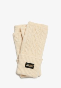Gants sans doigts en tricot torsadé crème avec poignets côtelés et écusson logo Superdry noir. Fabriqués en tissu doux et texturé.
