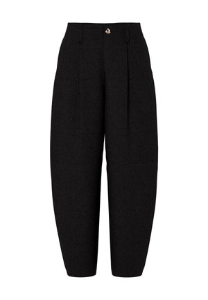 Zwarte hoge taille taps toelopende broek met knoopsluiting en plooien aan de voorkant, getoond tegen een witte achtergrond.
