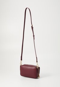 Tommy Hilfiger ICON CAMERA BAG - Schoudertas - deep rouge